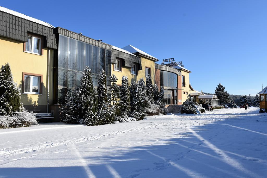 Motel Paradise Torzym Eksteriør bilde